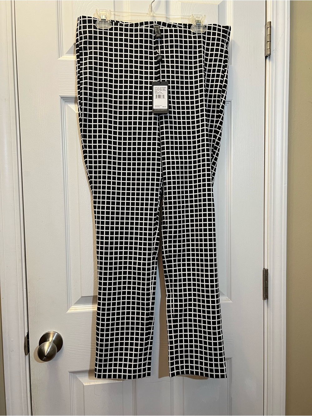 🦋 adorable Adrianna Papell Black and White Grid Straight Leg Pants size 12